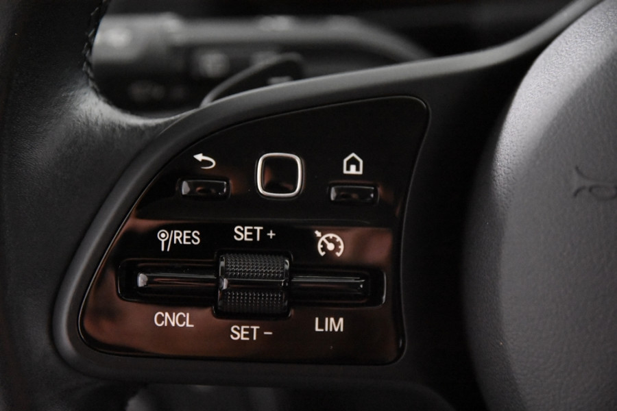 Mercedes-Benz GLA 180 *1ste Eigenaar*Leer*Park assist*Navigatie*