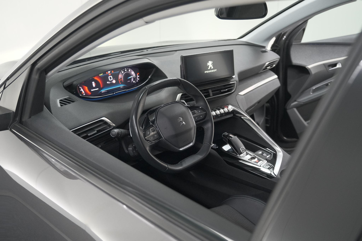 Peugeot 3008 PureTech 130 EAT8 Allure | Camera | Adaptieve Cruise Control | Elektrische Kofferklep