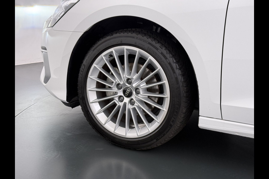 Audi A3 Sportback 30TFSI m.Hybrid Automaat Apple Carplay Android Auto Adap.Cruise Navi Ecc Sportstoelen Pdc Cruise Control Advanced Edit Privacy Glas Lmv Led DAB Wifi Regensensor Rijstrooksensor Virtual Cockpit 1e Eigenaar Origineel Nederlandse Auto