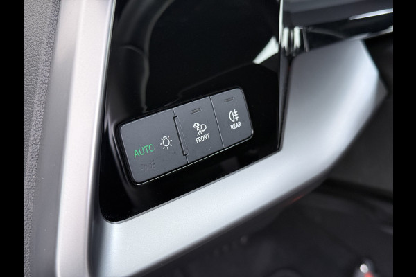 Audi A3 Sportback 30TFSI m.Hybrid Automaat Apple Carplay Android Auto Adap.Cruise Navi Ecc Sportstoelen Pdc Cruise Control Advanced Edit Privacy Glas Lmv Led DAB Wifi Regensensor Rijstrooksensor Virtual Cockpit 1e Eigenaar Origineel Nederlandse Auto