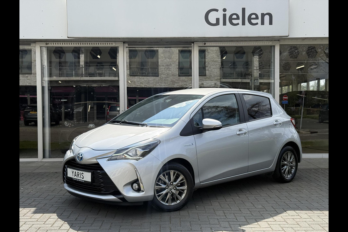 Toyota Yaris 1.5 Hybrid Dynamic | Navigatie, Lichtmetalen velgen, Privacy Glass, Safety Sense, Cruise control, Parkeercamera