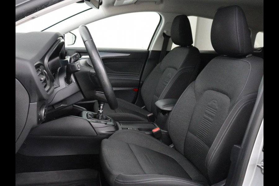 Ford Focus 1.0 EcoBoost Hybrid Active | Stoelverwarming | Trekhaak | Camera | Stuurverwarming | Carplay | Keyless | Full LED | Navigatie | Parkeerhulp | Climate control | Cruise control