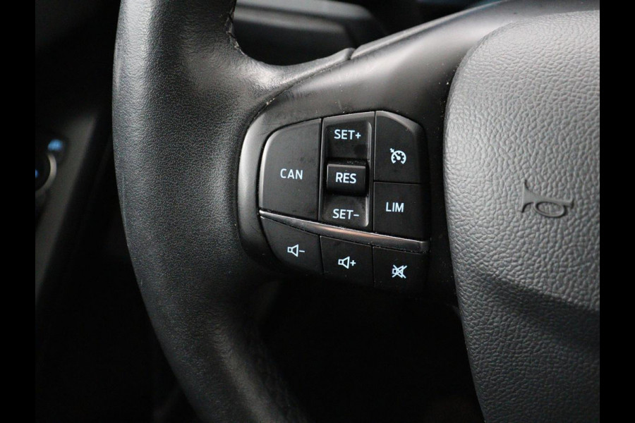 Ford Focus 1.0 EcoBoost Hybrid Active | Stoelverwarming | Trekhaak | Camera | Stuurverwarming | Carplay | Keyless | Full LED | Navigatie | Parkeerhulp | Climate control | Cruise control