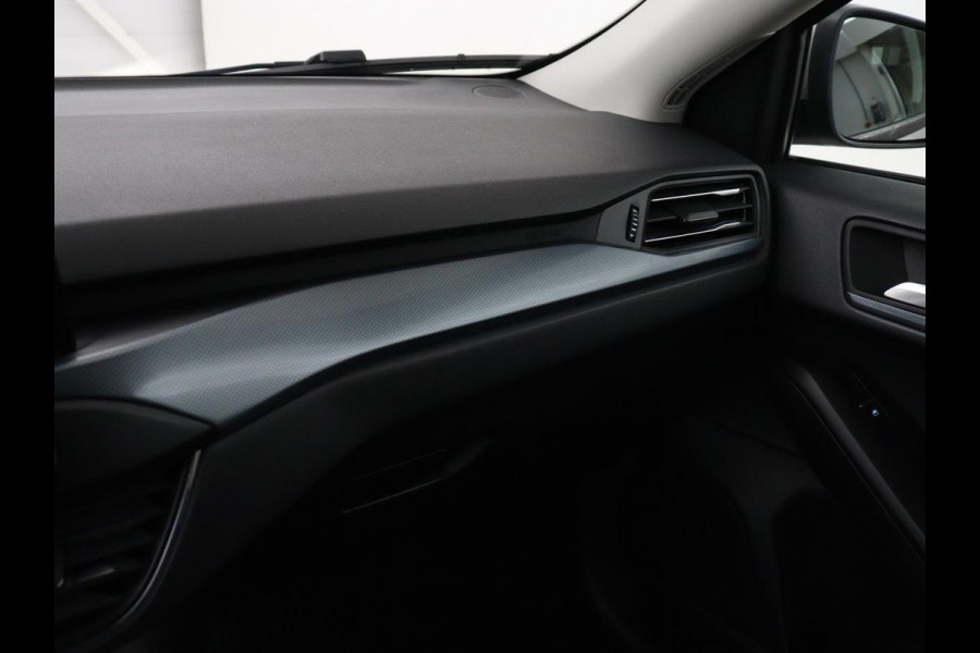 Ford Focus 1.0 EcoBoost Hybrid Active | Stoelverwarming | Trekhaak | Camera | Stuurverwarming | Carplay | Keyless | Full LED | Navigatie | Parkeerhulp | Climate control | Cruise control