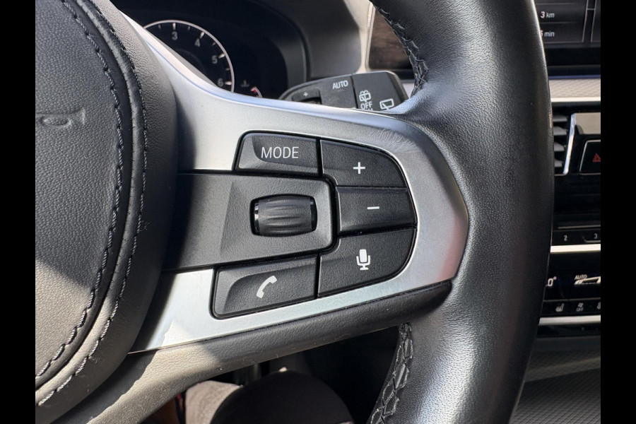BMW 5 Serie Touring 520i High Executive Edition | M Pakket | Stoelverwarming | Memory | Dealer OH |