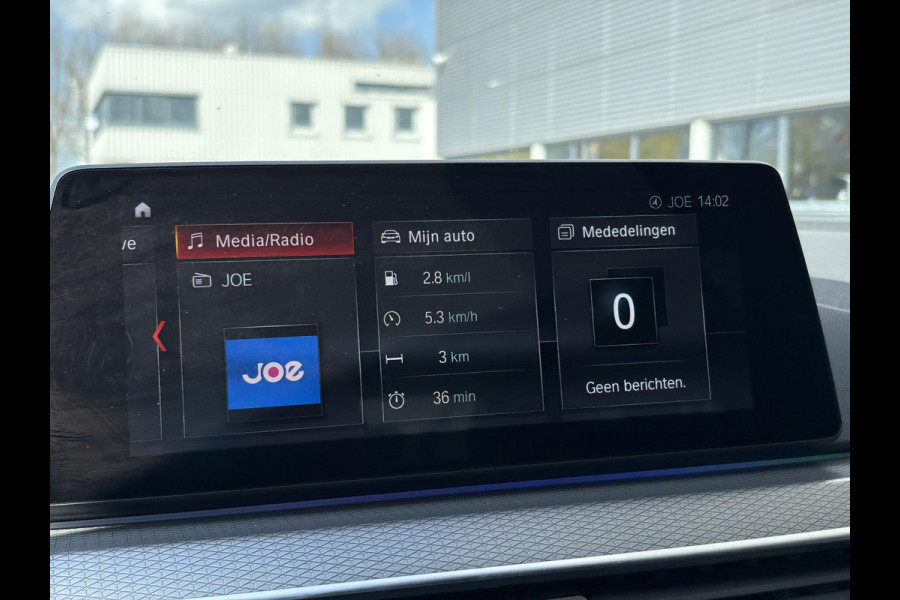 BMW 5 Serie Touring 520i High Executive Edition | M Pakket | Stoelverwarming | Memory | Dealer OH |