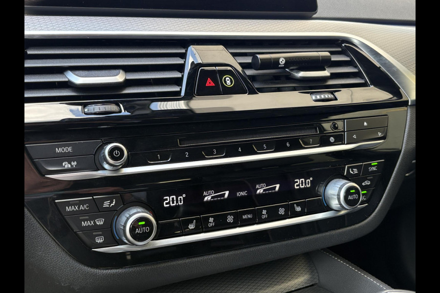 BMW 5 Serie Touring 520i High Executive Edition | M Pakket | Stoelverwarming | Memory | Dealer OH |