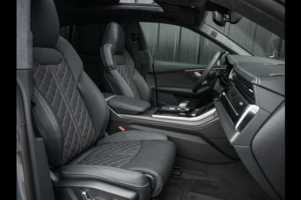 Audi Q8 60 TFSI e quattro | Audi Exclusive | B&O Advanced | S-seats met massage | Achteras besturing | Soft close | Adaptive cruise | Carbon inleg | Ambiance interieur | 360 camera | Verwarmbaar stuurwiel | Trekhaak