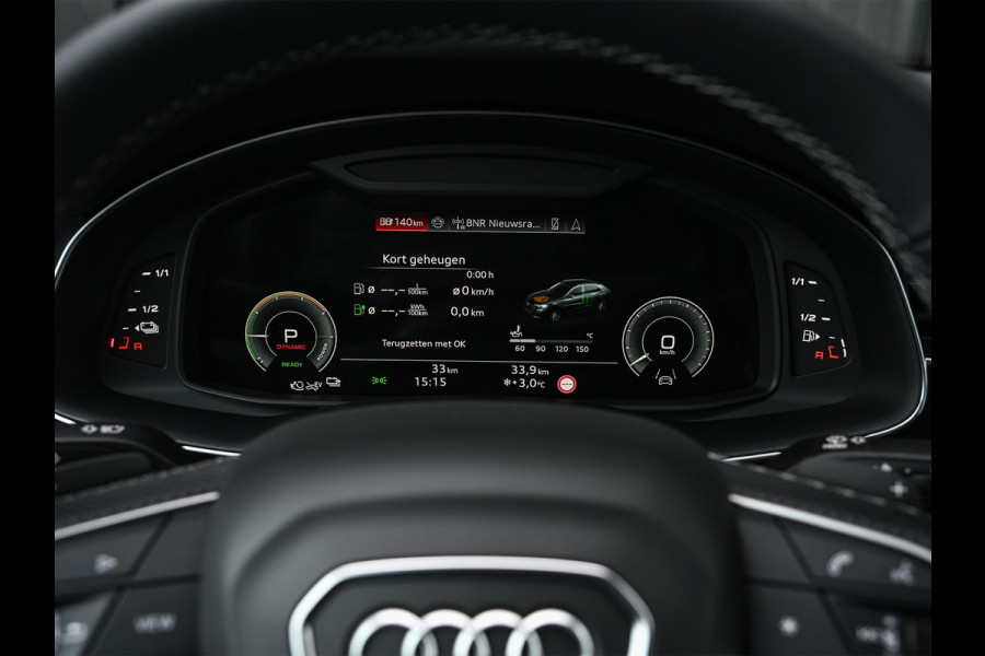 Audi Q8 60 TFSI e quattro | Audi Exclusive | B&O Advanced | S-seats met massage | Achteras besturing | Soft close | Adaptive cruise | Carbon inleg | Ambiance interieur | 360 camera | Verwarmbaar stuurwiel | Trekhaak