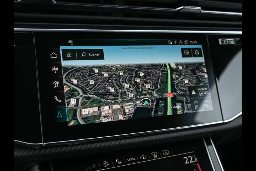 Audi Q8 60 TFSI e quattro | Audi Exclusive | B&O Advanced | S-seats met massage | Achteras besturing | Soft close | Adaptive cruise | Carbon inleg | Ambiance interieur | 360 camera | Verwarmbaar stuurwiel | Trekhaak