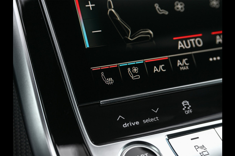 Audi Q8 60 TFSI e quattro | Audi Exclusive | B&O Advanced | S-seats met massage | Achteras besturing | Soft close | Adaptive cruise | Carbon inleg | Ambiance interieur | 360 camera | Verwarmbaar stuurwiel | Trekhaak