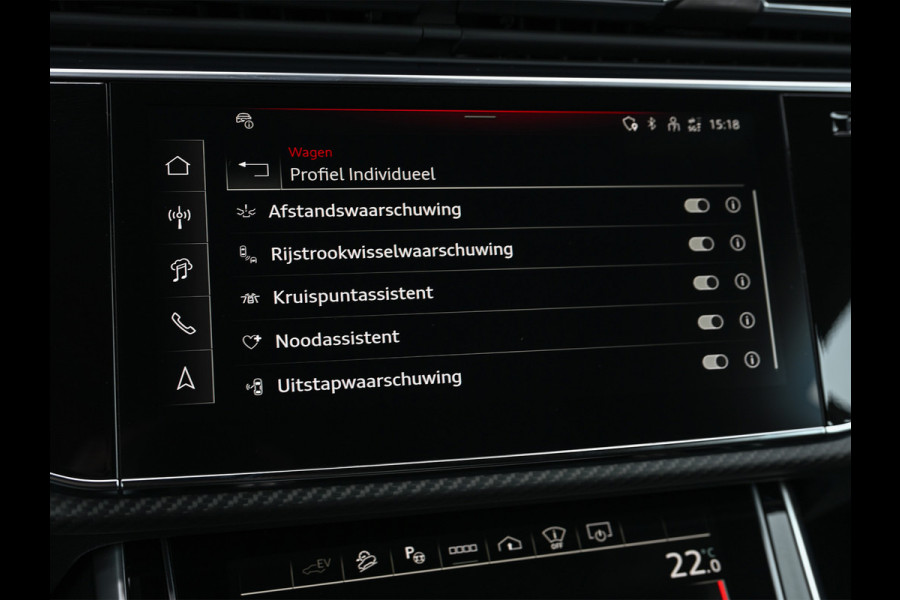 Audi Q8 60 TFSI e quattro | Audi Exclusive | B&O Advanced | S-seats met massage | Achteras besturing | Soft close | Adaptive cruise | Carbon inleg | Ambiance interieur | 360 camera | Verwarmbaar stuurwiel | Trekhaak