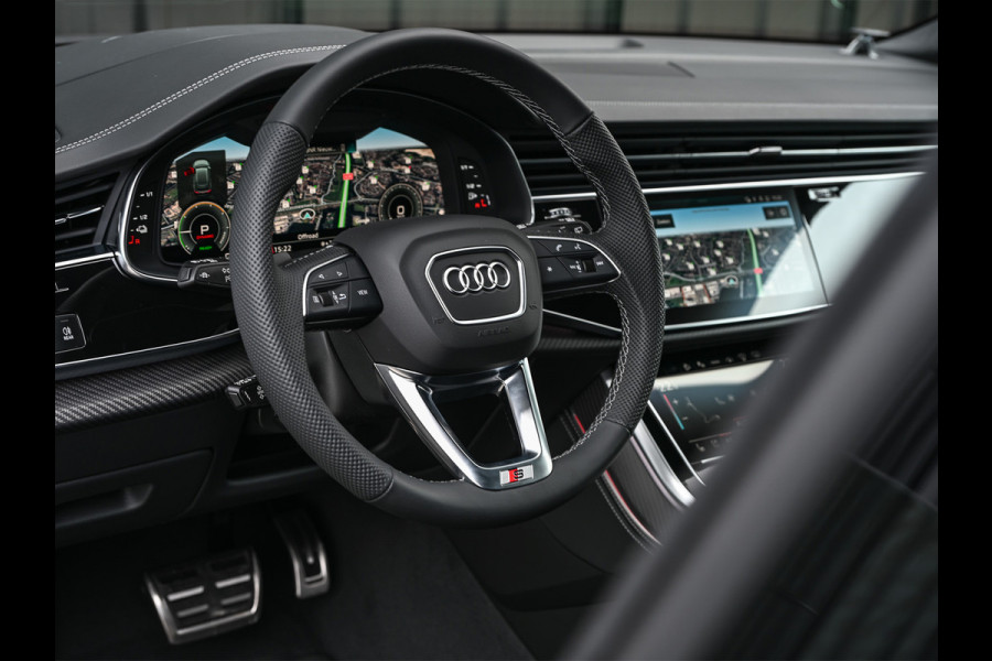 Audi Q8 60 TFSI e quattro | Audi Exclusive | B&O Advanced | S-seats met massage | Achteras besturing | Soft close | Adaptive cruise | Carbon inleg | Ambiance interieur | 360 camera | Verwarmbaar stuurwiel | Trekhaak