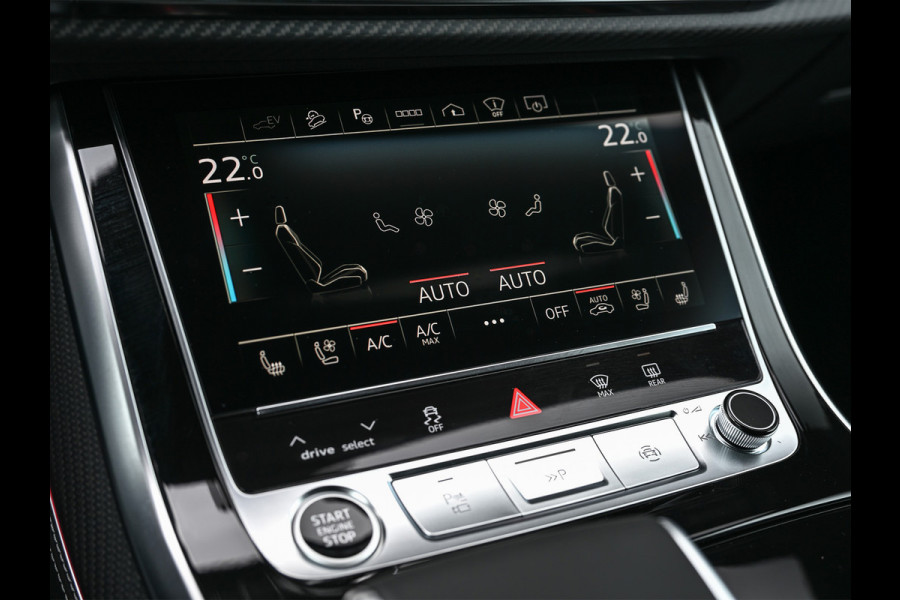 Audi Q8 60 TFSI e quattro | Audi Exclusive | B&O Advanced | S-seats met massage | Achteras besturing | Soft close | Adaptive cruise | Carbon inleg | Ambiance interieur | 360 camera | Verwarmbaar stuurwiel | Trekhaak