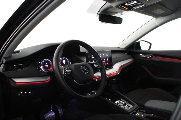 Škoda Octavia Combi 1.0 e-TSI Business > Trekhaak (zwenkbaar)/Camera/Stoelverwarming...