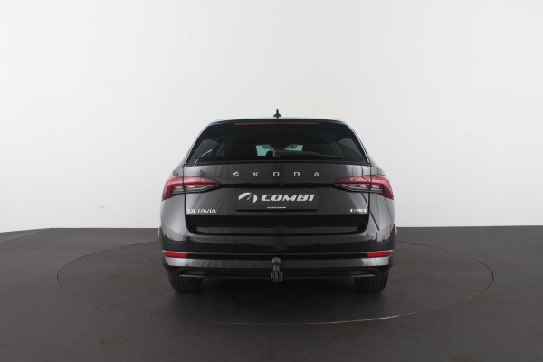 Škoda Octavia Combi 1.0 e-TSI Business > Trekhaak (zwenkbaar)/Camera/Stoelverwarming...