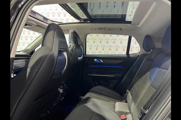 Lynk & Co 01 1.5/PANO/360CAM/AUTO-PILOT/MEMORY/APPLE-CARPLAY