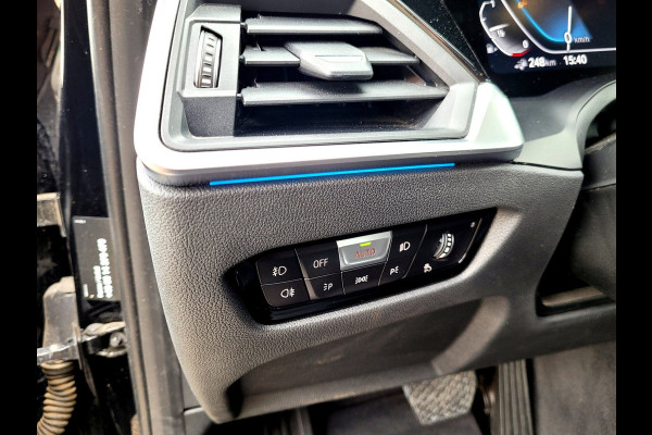 BMW 3 Serie 330E XDRIVE Sport - 360-cam, HUD, Laser, Drive Assist, Trekhaak, Keyless (292PK 1e Eig. BTW)