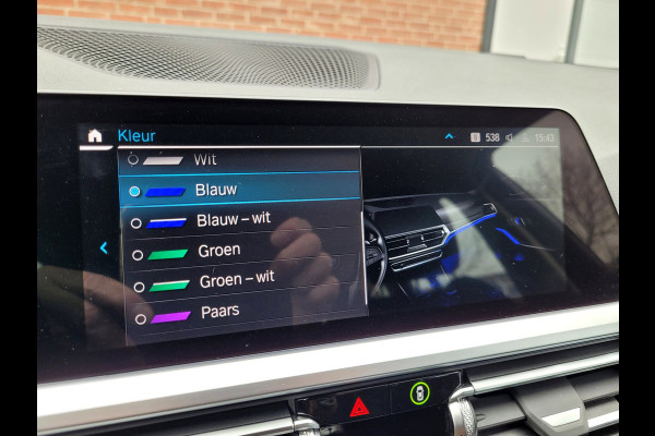 BMW 3 Serie 330E XDRIVE Sport - 360-cam, HUD, Laser, Drive Assist, Trekhaak, Keyless (292PK 1e Eig. BTW)