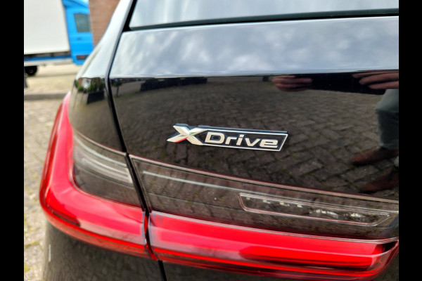 BMW 3 Serie 330E XDRIVE Sport - 360-cam, HUD, Laser, Drive Assist, Trekhaak, Keyless (292PK 1e Eig. BTW)