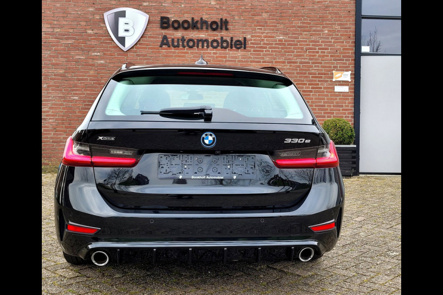 BMW 3 Serie 330E XDRIVE Sport - 360-cam, HUD, Laser, Drive Assist, Trekhaak, Keyless (292PK 1e Eig. BTW)