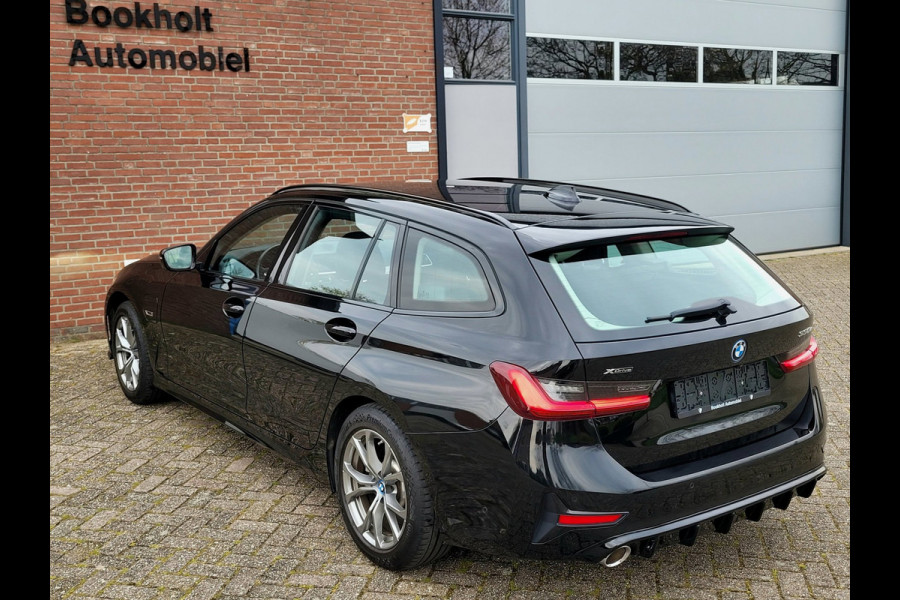 BMW 3 Serie 330E XDRIVE Sport - 360-cam, HUD, Laser, Drive Assist, Trekhaak, Keyless (292PK 1e Eig. BTW)