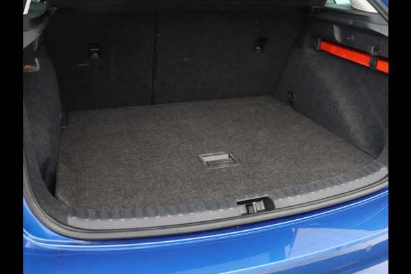 Škoda SCALA 1.0 TSI Business Edition | Panoramadak | Stoelverwarming | Adaptive cruise | Carplay | Full LED | Navigatie | Parkeerhulp | Climate control | DAB | Getint glas