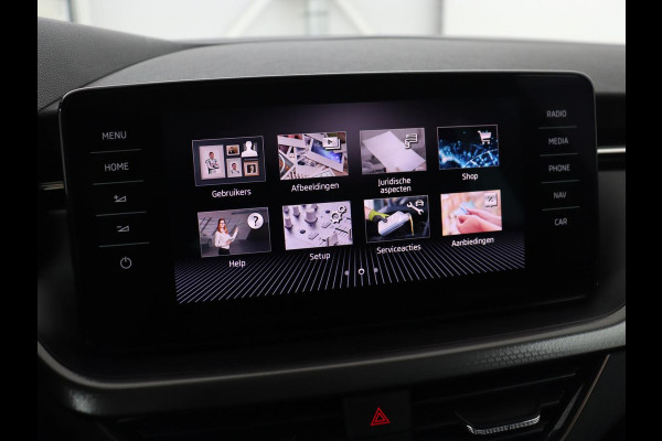 Škoda SCALA 1.0 TSI Business Edition | Panoramadak | Stoelverwarming | Adaptive cruise | Carplay | Full LED | Navigatie | Parkeerhulp | Climate control | DAB | Getint glas