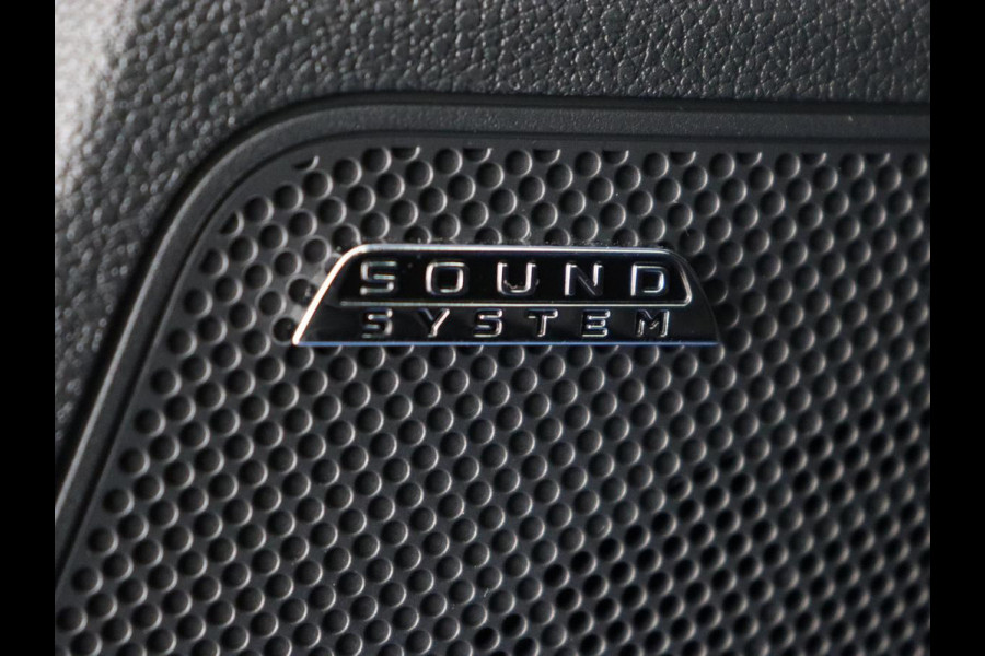 Škoda SCALA 1.0 TSI Business Edition | Panoramadak | Stoelverwarming | Adaptive cruise | Carplay | Full LED | Navigatie | Parkeerhulp | Climate control | DAB | Getint glas