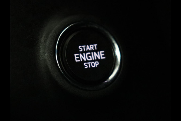 Škoda SCALA 1.0 TSI Business Edition | Panoramadak | Stoelverwarming | Adaptive cruise | Carplay | Full LED | Navigatie | Parkeerhulp | Climate control | DAB | Getint glas