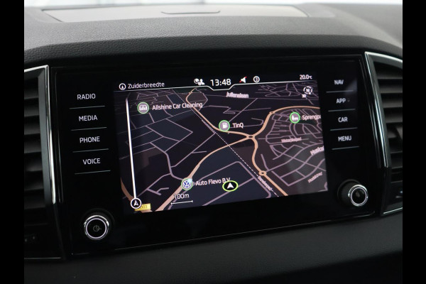 Škoda Karoq 1.5 TSI Business Edition Plus | Stoelverwarming | Trekhaak | Camera | Carplay | Navigatie | Keyless | Full LED | Verwarmde voorruit | Parkeerhulp | Climate control | DAB | Cruise control