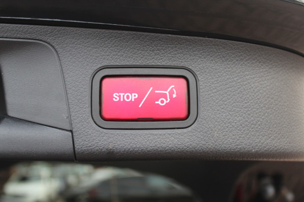 Mercedes-Benz EQA 250 Business Solution AMG 67 kWh / Panoramadak / Camera / CarPlay / 18'' / Stoelverwarming / Dodehoek / DAB / Cruise Control