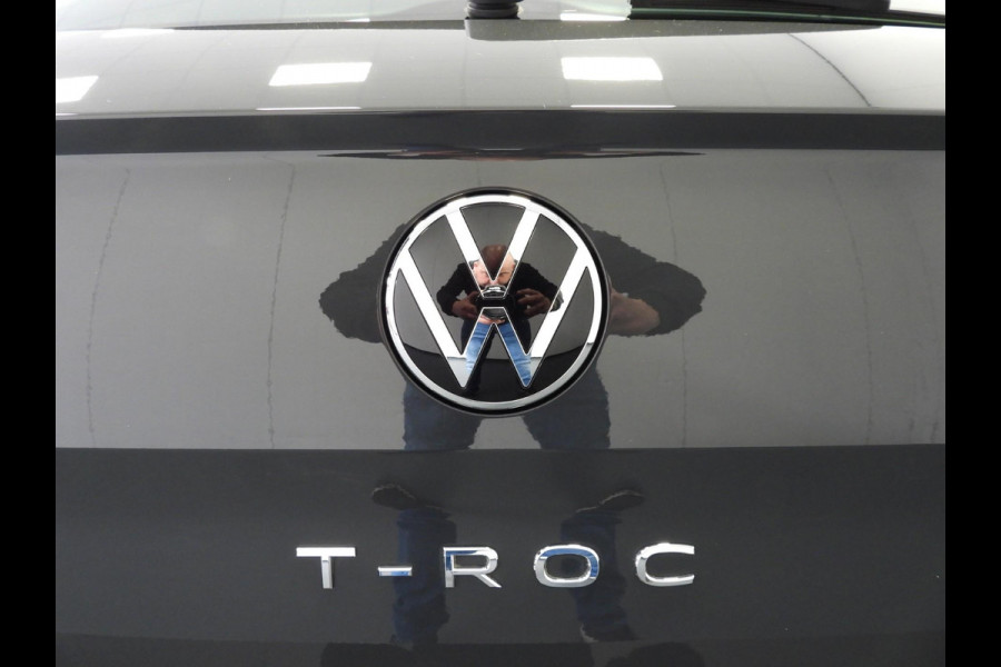 Volkswagen T-Roc 1.5 TSI Sport NAVI/CAMERA/VIRTUAL/LED/TREKH./17"LMV!