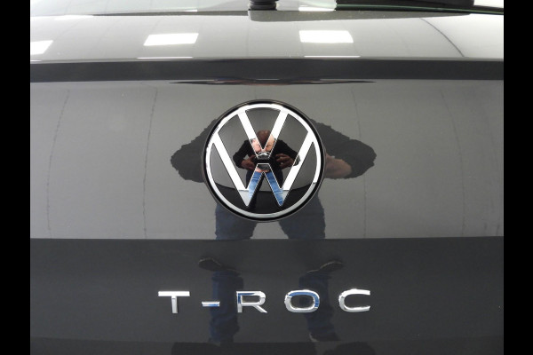 Volkswagen T-Roc 1.5 TSI Sport NAVI/CAMERA/VIRTUAL/LED/TREKH./17"LMV!