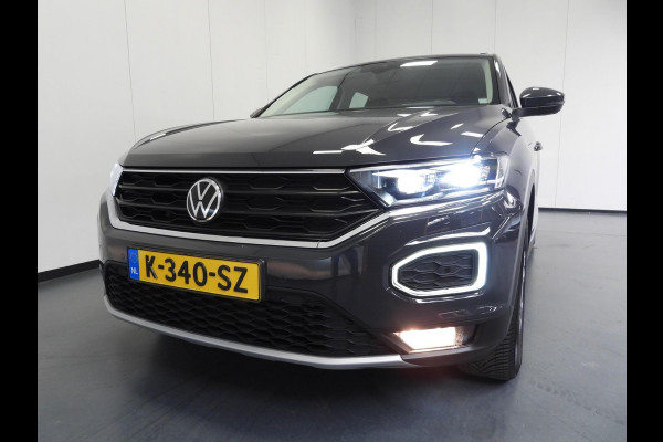 Volkswagen T-Roc 1.5 TSI Sport NAVI/CAMERA/VIRTUAL/LED/TREKH./17"LMV!