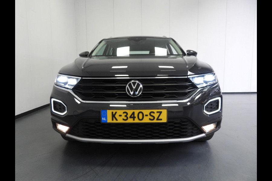 Volkswagen T-Roc 1.5 TSI Sport NAVI/CAMERA/VIRTUAL/LED/TREKH./17"LMV!