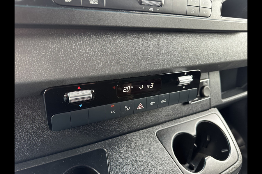 Mercedes-Benz Sprinter 314 CDI 143 PK AUTOMAAT / L1H2 / 1e EIGENAAR / CAMERA / GEVEERDE STOEL / BLIND SPOT / CRUISE / AIRCO
