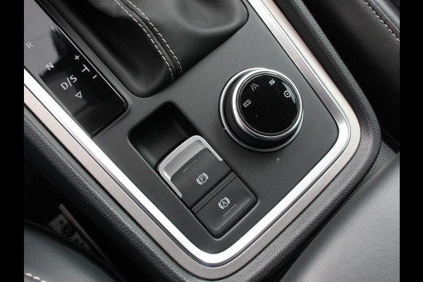 Seat Ateca 1.5 TSI 150pk Automaat Xperience | Navigatie | Apple Carplay / Android Auto | Camera | Parkeersensoren | Stoel-en stuurverwarming | Ledverlichting | Getinte ramen | Climate Control