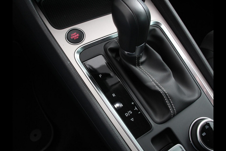 Seat Ateca 1.5 TSI 150pk Automaat Xperience | Navigatie | Apple Carplay / Android Auto | Camera | Parkeersensoren | Stoel-en stuurverwarming | Ledverlichting | Getinte ramen | Climate Control