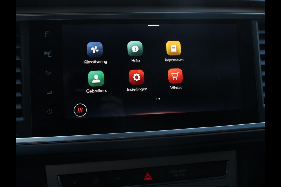 Seat Ateca 1.5 TSI 150pk Automaat Xperience | Navigatie | Apple Carplay / Android Auto | Camera | Parkeersensoren | Stoel-en stuurverwarming | Ledverlichting | Getinte ramen | Climate Control