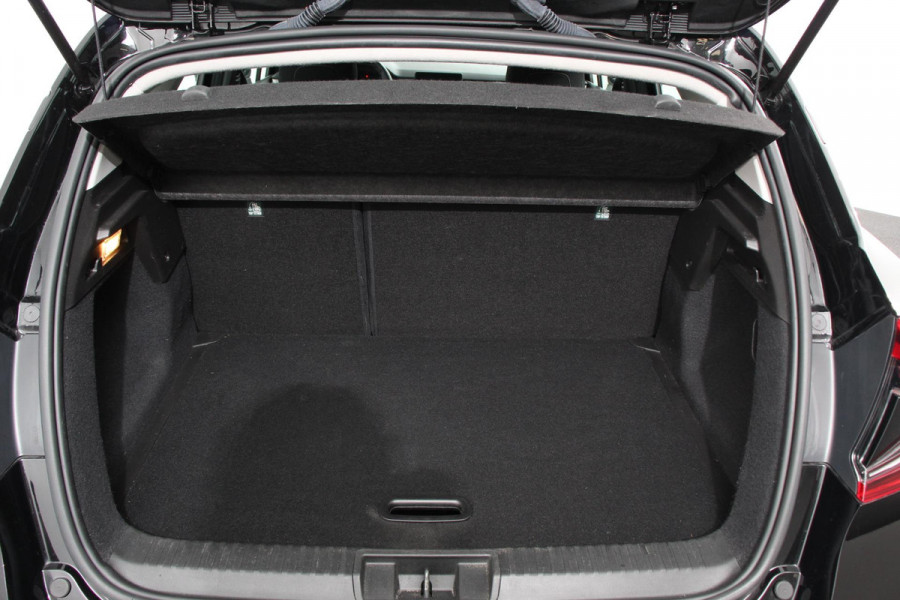 Renault Captur 1.0 TCe 100 Zen Renault Captur 1.0 TCe Zen | Navigatie | Cruise Control | Lane Assist | Stoelverwarming | Parkeersensoren | Spiegel Pakket |