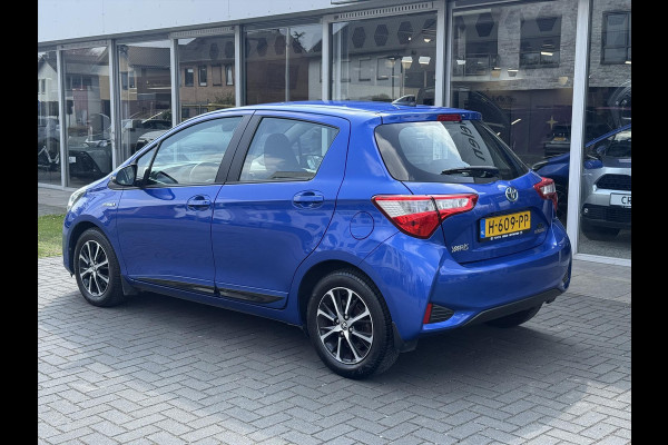 Toyota Yaris 1.5 Full Hybrid Dynamic | Lichtmetalen velgen, Parkeercamera, Licht + Regensensor, Cruise control, Climate control