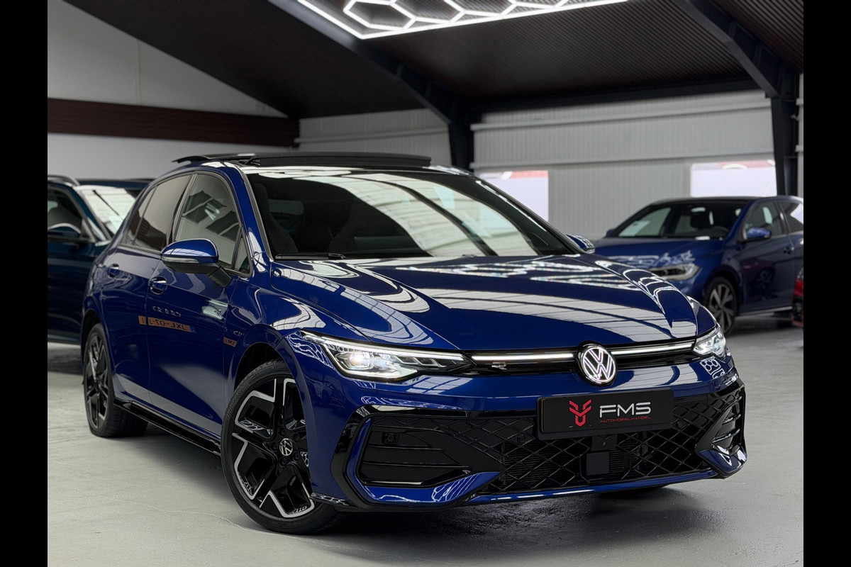 Volkswagen Golf 8.5 2.0 TDI 3x R-Line Panorama IQ CarPlay HK