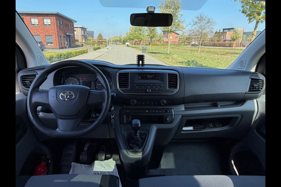 Toyota Proace Shuttle 1.6 D-4D Cool Comfort Long 9 persoons | pano | Airco | Cruise | Radio |
