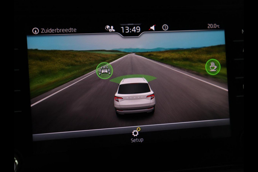 Škoda Karoq 1.5 TSI Business Edition Plus | Stoelverwarming | Trekhaak | Camera | Carplay | Navigatie | Keyless | Full LED | Verwarmde voorruit | Parkeerhulp | Climate control | DAB | Cruise control