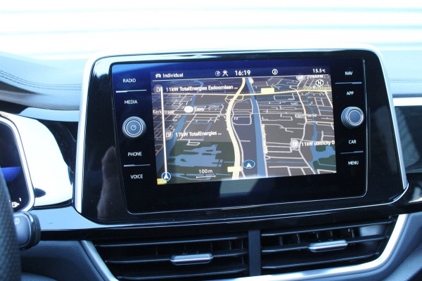 Volkswagen T-Roc 1.5 TSI 150pk R-Line DSG7 Panoramadak