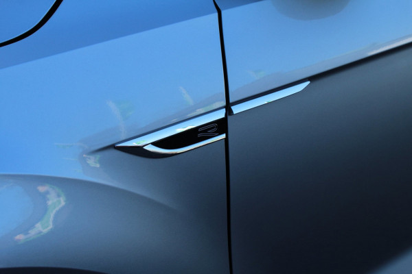 Volkswagen T-Roc 1.5 TSI 150pk R-Line DSG7 Panoramadak