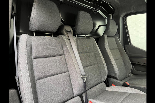 Renault Master NIEUW (MODEL) DEMO T35 2.0 dCi 130 L2H2 Start 3Persoons Zwart Metallic BPM VRIJ, ORIGINEEL NEDERLANDSE BUS!