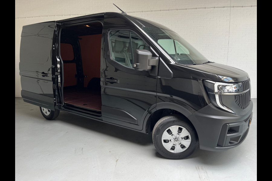 Renault Master NIEUW (MODEL) DEMO T35 2.0 dCi 130 L2H2 Start 3Persoons Zwart Metallic BPM VRIJ, ORIGINEEL NEDERLANDSE BUS!