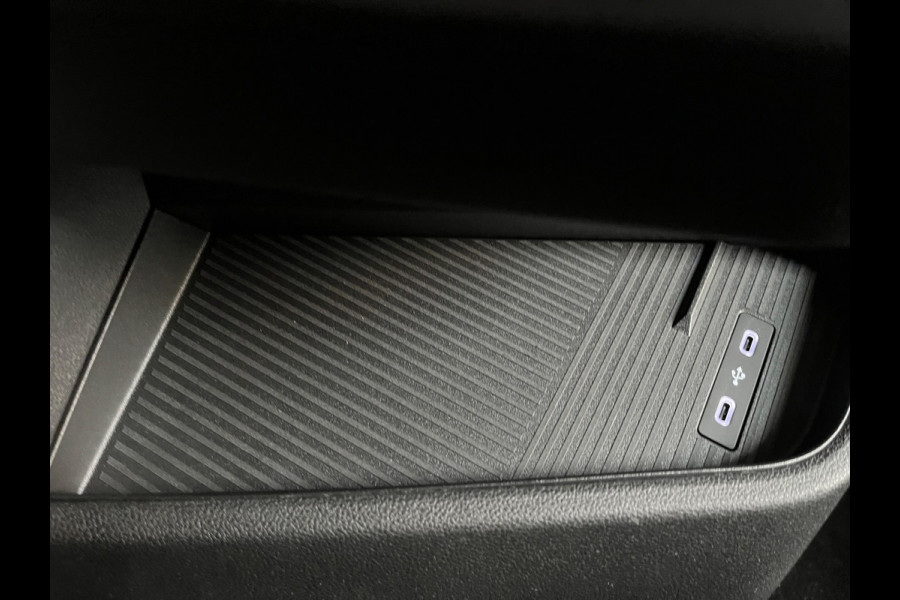 Renault Master NIEUW (MODEL) DEMO T35 2.0 dCi 130 L2H2 Start 3Persoons Zwart Metallic BPM VRIJ, ORIGINEEL NEDERLANDSE BUS!